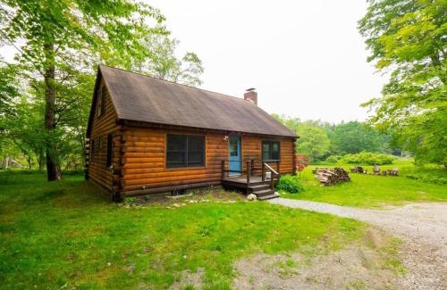 Becket House | Berkshire Vacation Rentals: Private Cabin On Over 12 Acres Of Woods