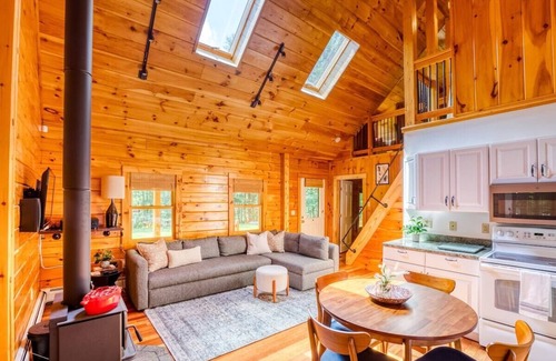 Washington Cabin | Berkshires Log Cabin by Evergreen Home