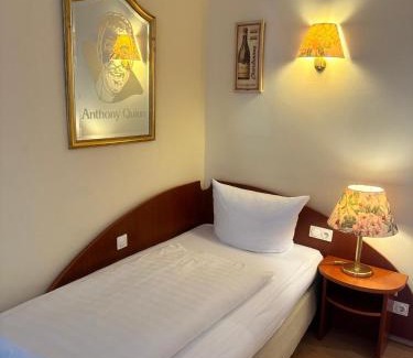 Dallgow-Doeberitz Hotel | Berliner Hof