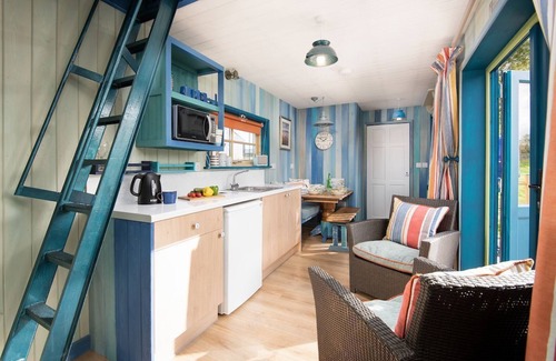 Bowsden Cabin | BERRINGTON BEACH HUT - 4 miles from beach, 7.5 miles to Berwick, sleeps 2+2