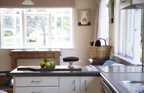 Greytown Cottage | Berwick cottage - quaint country cottage - 1.4km to the heart of Greytown
