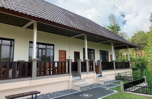 Menanga House | BESAKIH HOMESTAY