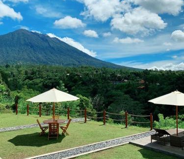 Menanga House | Besakih Homestay & Villa