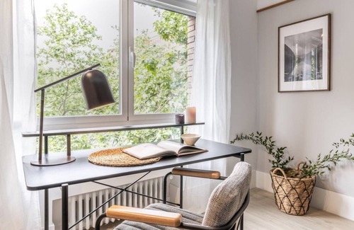 Castillejos Apartment | Besalu - 3 bedrooms and balcony in Castilla