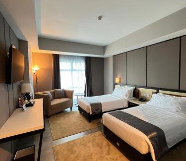 Surabaya Hotel | BeSS Mansion Hotel Surabaya