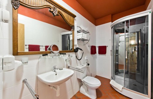 Gudeliai Hotel | Best Baltic Panemunė castle