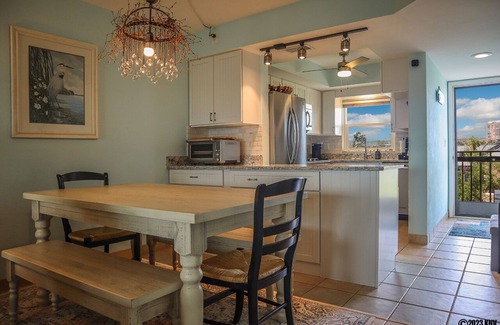 South Island Condo | BEST BARGAIN ON THE ISLAND! 2B/2B VACATION CONDO W/POOL! WALK TO BEACH!