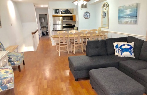Gold Coast House | Best Beachfront - Expansive OCEAN VIEWS Perfect location! 2 decks & large patio