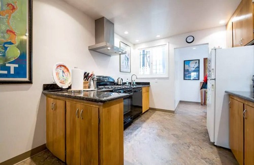 Dolores Heights Apartment | Best Castro Location