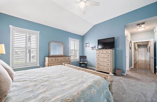 Isla Del Sol House | Best fishing spot with outdoor living area in Galveston!!!