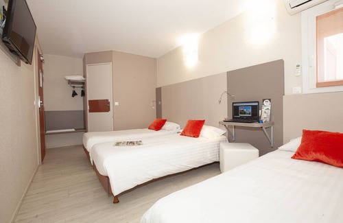 Porte Des Alpes - Mi Plaine - Manissieux Hotel | Best Hotel Lyon St Priest