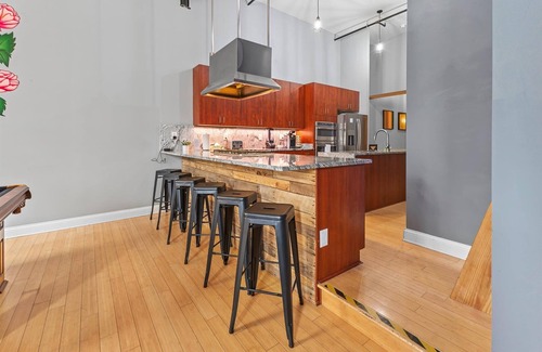 Wholesale District Apartment | Best Location for Conventions, Sports, & Nightlife