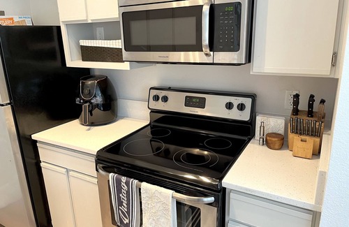 Shepherd Mountain Apartment | Best location in Austin! ! 1 min. Away from Pennybacker Bridge .