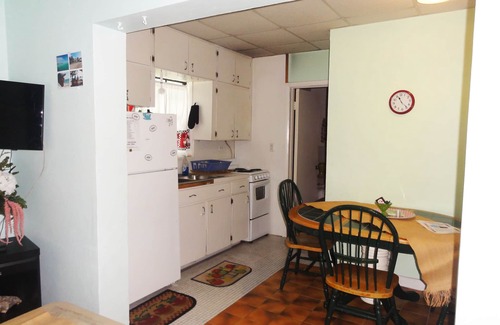 Alice Town House | Best location on Bimini - Right on Radio Beach!