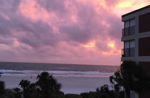 St. Pete Beach Condo | Best location on St. Pete Beach !