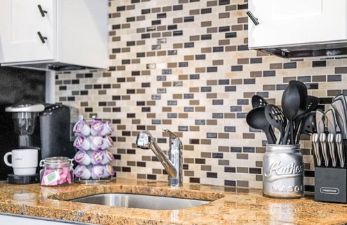 Berry Hill Condo | Best Of Nashville - Award Winning, Top Floor Studio and Pool