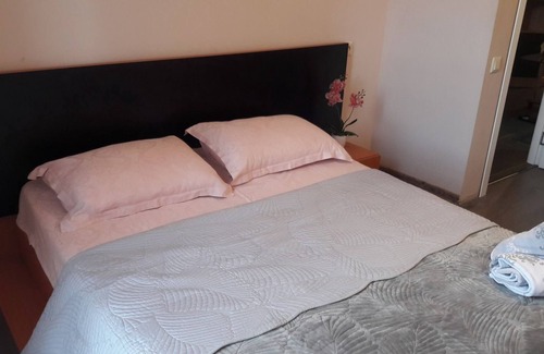 Tbilisi House | Best place for low cost