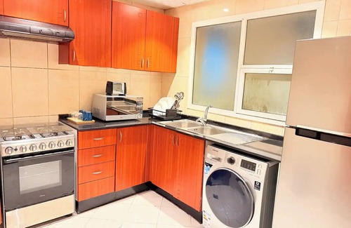 Al Jerf 2 Apartment | Best Place Holiday Home 2