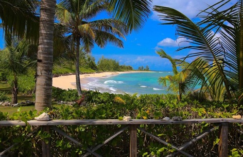 Governor's Harbour Cottage | Best Romantic Beach House, Newly Remodeled