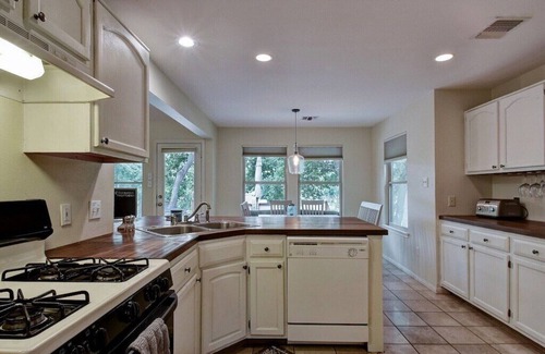 Martindale House | Best Spot on the San Marcos River!