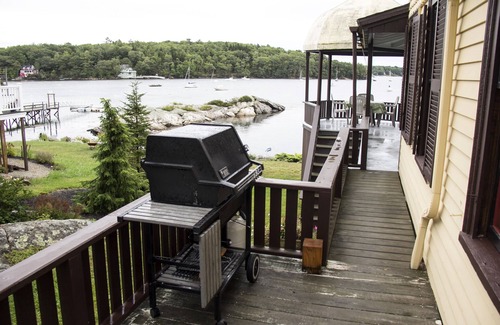 Bayville House | Best view in East Boothbay , Maine - 4 Bedroom Oceanfront Cottage