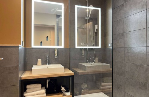 Saint-Jean-de-Maurienne Hotel | Best Western Coeur de Maurienne Hotel Restaurant & Spa