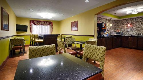Canton Hotel | Best Western Canton Inn