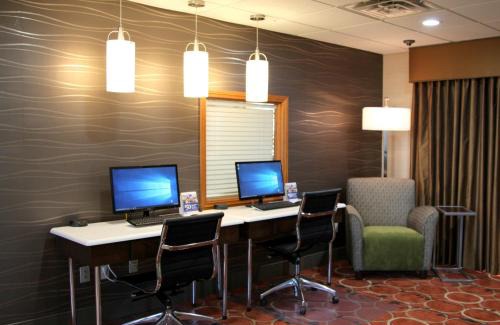 Bowling Green Hotel | Best Western Falcon Plaza - Bowling Green