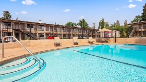 North Auburn Hotel | Best Western Golden Key