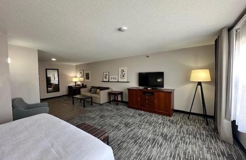 Fort Dodge Hotel | Best Western Harmony Inn Fort Dodge Iowa