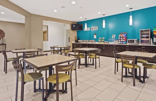 Lindsay Hotel | Best Western Lindsay Inn & Suites