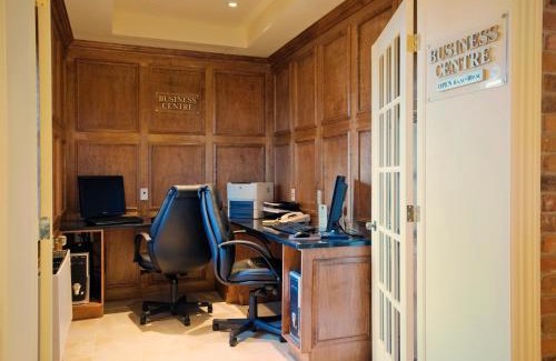 Cornwall Hotel | Best Western Parkway Inn & Conference Centre