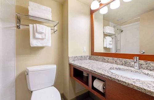 Port Alberni Hotel | Best Western Plus Barclay Hotel