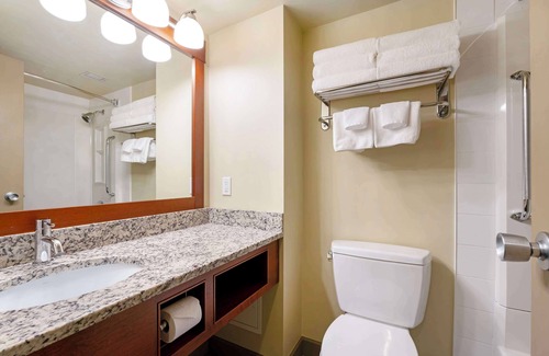 Port Alberni Hotel | Best Western Plus Barclay Hotel