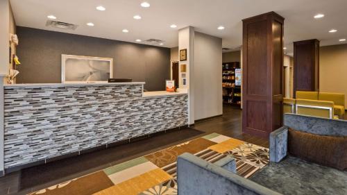 Poland Hotel | Best Western Plus Boardman Inn & Suites