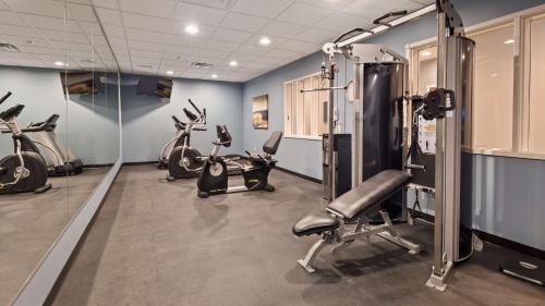 Poland Hotel | Best Western Plus Boardman Inn & Suites
