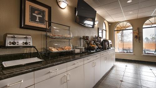 North Shore Hotel | Best Western Plus Heritage Inn