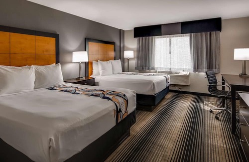 Indian Village Hotel | Best Western Plus Hyde Park Chicago Hotel