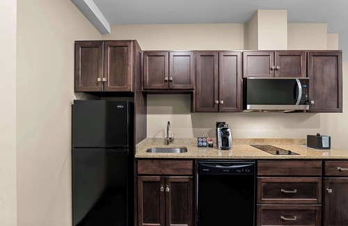 Lacombe Hotel | Best Western Plus Lacombe Inn & Suites