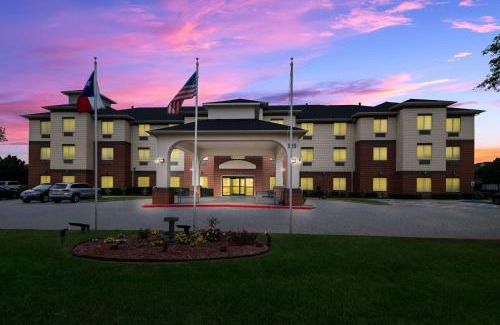 Lake Dallas Hotel | Best Western Plus Lake Dallas Inn & Suites