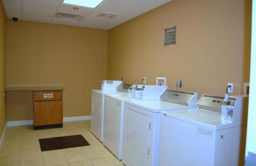 Mascoutah Hotel | Best Western Plus MidAmerica Hotel