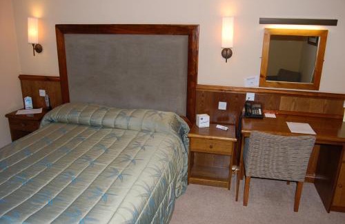 Thurnscoe Hotel | Best Western Plus Pastures Hotel