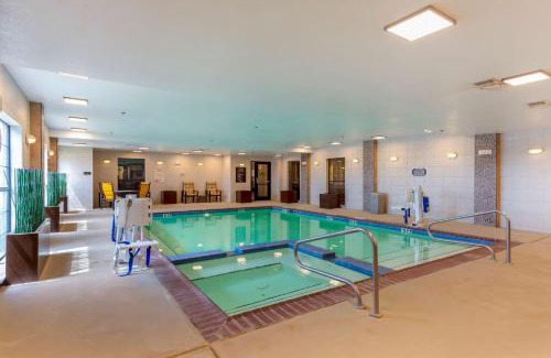 Clarendon Hotel | Best Western Plus Red River Inn