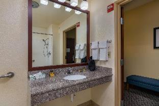 Shamrock Hotel | Best Western Plus Shamrock Inn & Suites