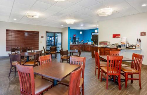 Springfield Hotel | Best Western Plus Springfield Airport Inn