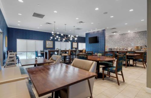 Airport Township Hotel | Best Western Plus St. Louis Airport Hotel