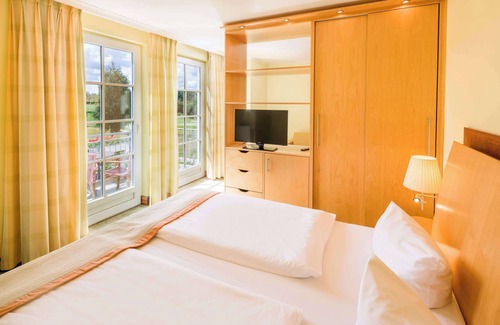 Adendorf Hotel | Best Western Premier Castanea Resort Hotel