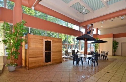 St. Catharines Hotel | Best Western St Catharines Hotel & Conference Centre