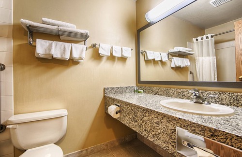 Strathmore Hotel | Best Western Strathmore Inn