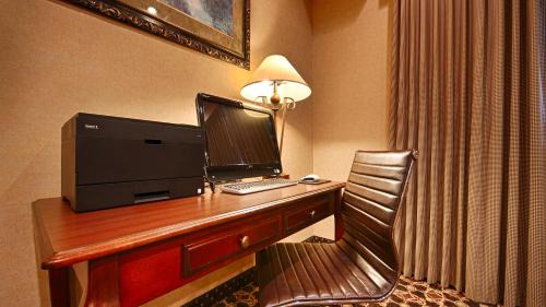 Forest Grove Hotel | Best Western University Inn and Suites